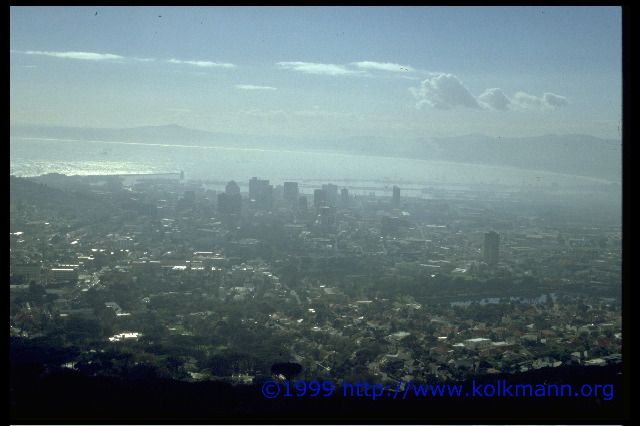 Kapstadt - Blick vom Tafelberg auf die Stadt -