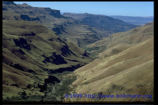 Sanipass -Auffahrt nach Lesotho- Blick vom Pass